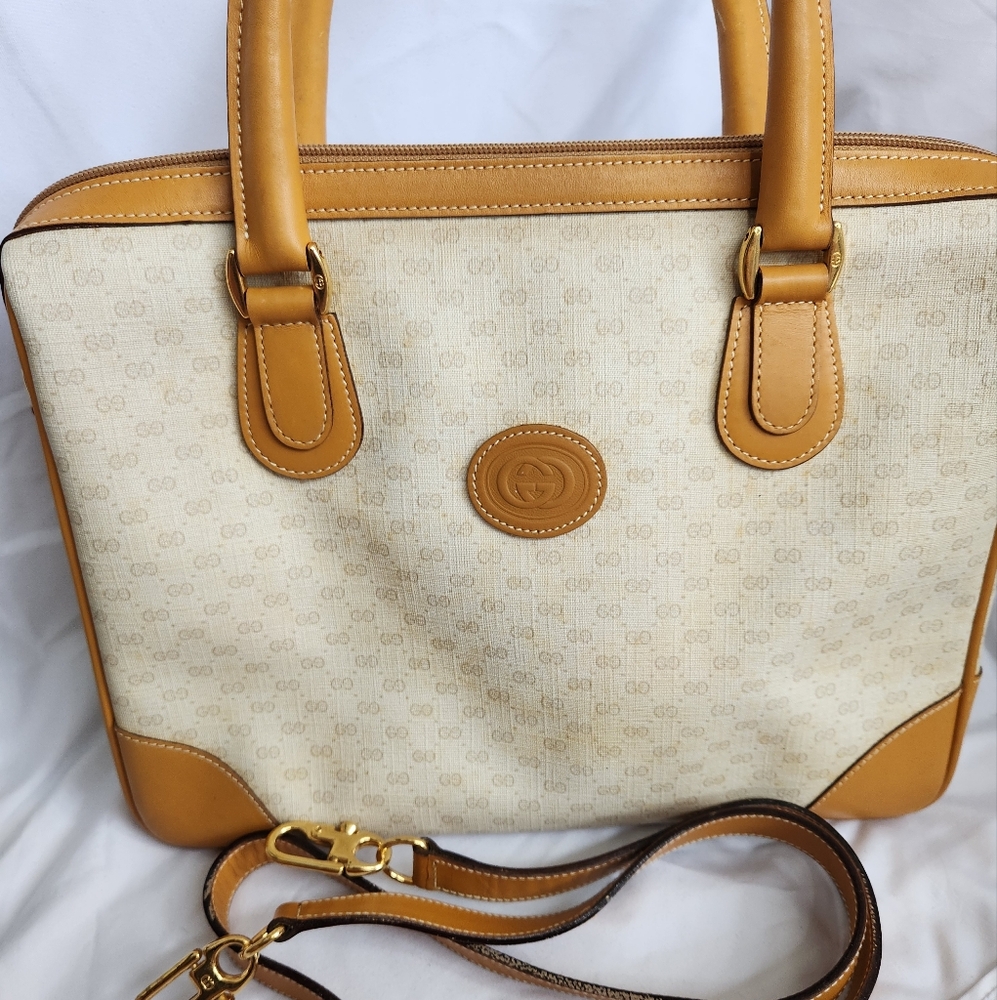 Gucci 1970s Vintage Monogram Bag